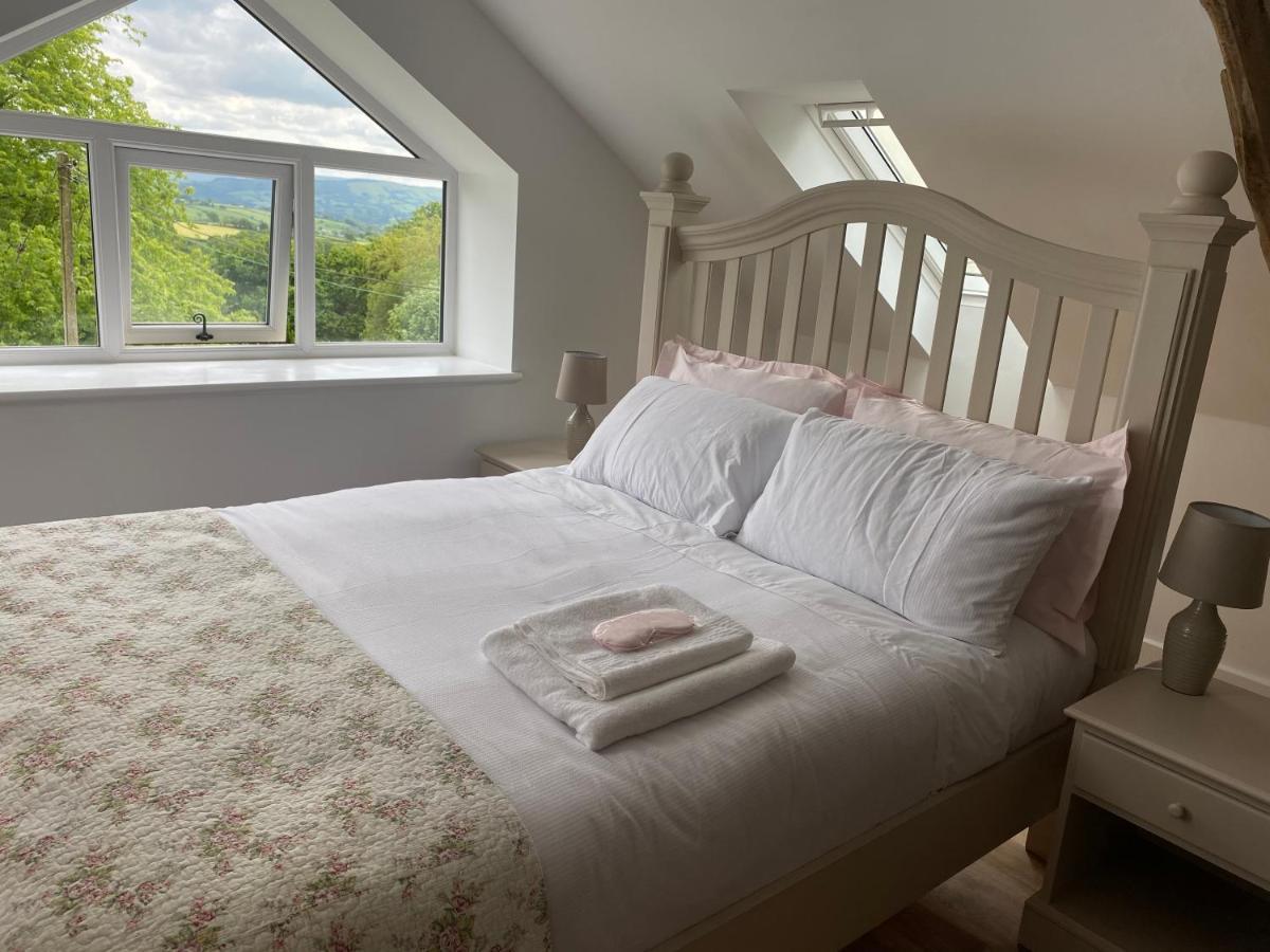 Pippin Lodge Llanwrda Εξωτερικό φωτογραφία